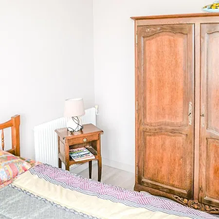 Holiday home 2 Bedroom Amazing In Langon *
