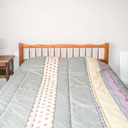 2 Bedroom Awesome In *