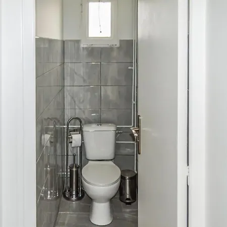 2 Bedroom Amazing In Langon *