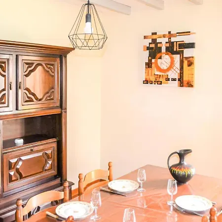 2 Bedroom Awesome In Langon (Gironde)